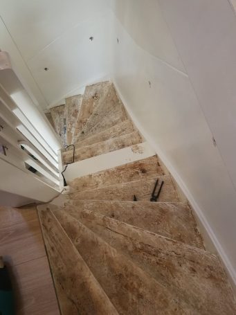 Trappen tijdens renovatie